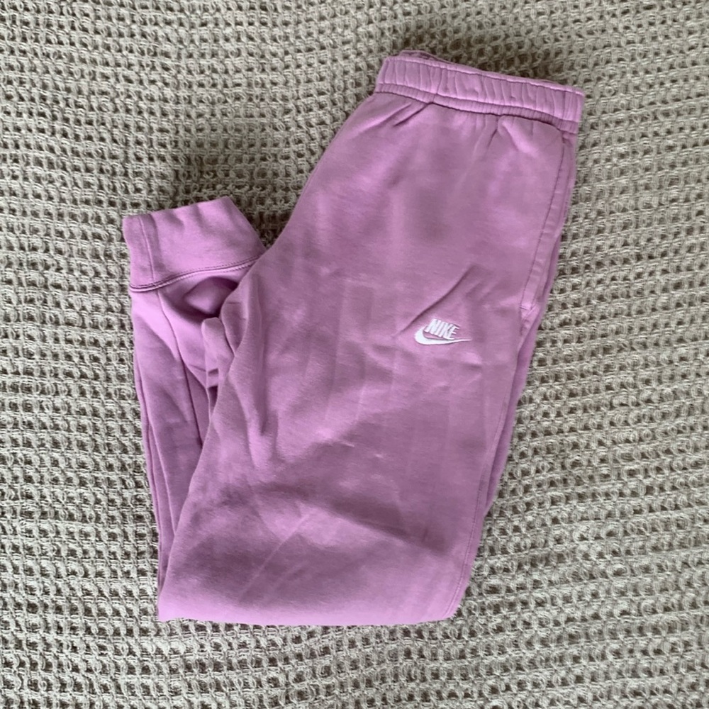 Nike men’s Sportswear club fleece joggers